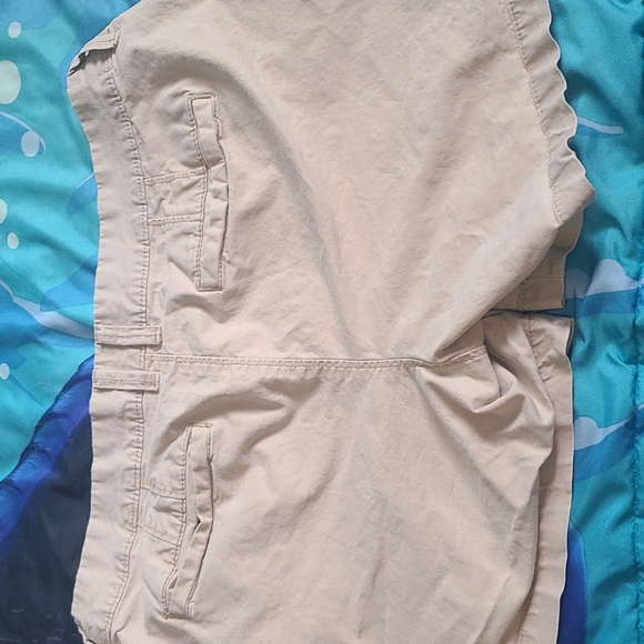 Old Navy Shorts - Picture 2 of 3